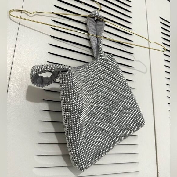 Dumpling Beaded Mesh Metallic Slouch Bag Purse Wristlet Jessica McClintock - Picture 3 of 5